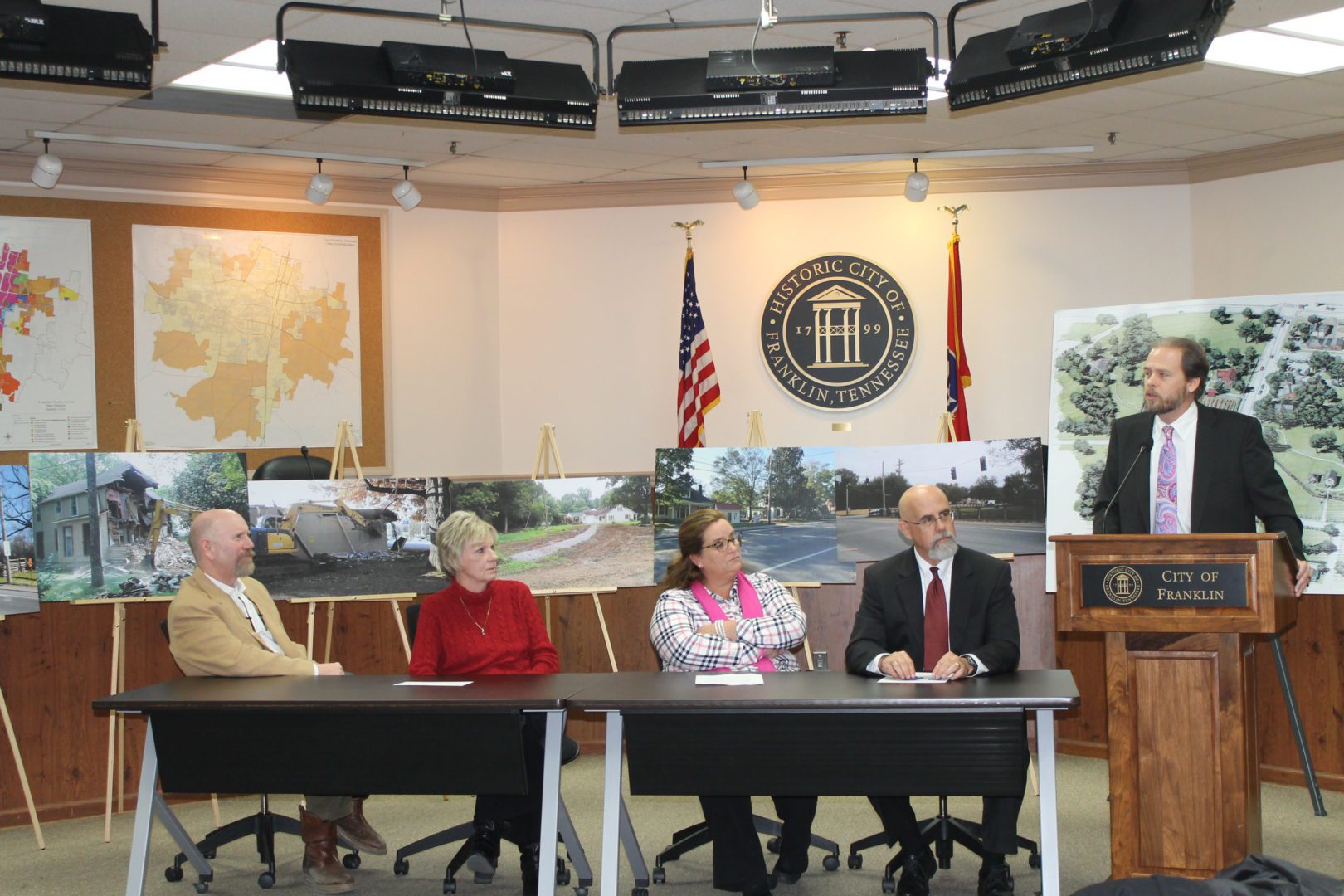 Carter Hill Battlefield Park Meeting, The City of Franklin, along with Local and National Preservation Partners, Reid and Brenda Lovell, Vice Mayor Brandy Blanton, Chuck Isaacs of First Farmers and Merchants Bank, Eric Jacobson.