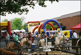Kids activities at the Main Street Festival in downtown Franklin, TN, enjoy arts and crafts, vendors, entertainment, great food & drink, and fun for the entire family in historic downtown Franklin. 