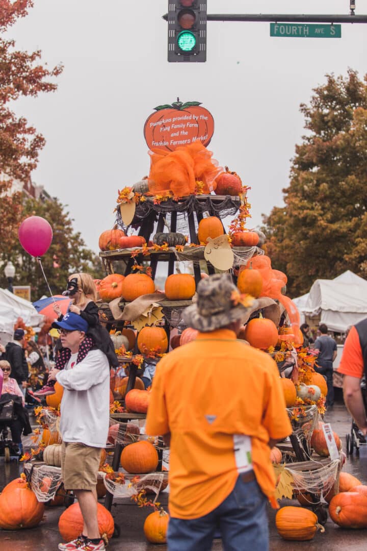 Pumpkin tree, historic downtown Franklin, Tennessee events and fun things to do with family this weekend.