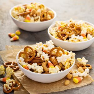 Thanksgiving Blessing Mix, a family activity for all ages, this simple recipe is great for young kids or families to assemble together, talking about memories or sharing thoughts of personal thankfulness while doing so.