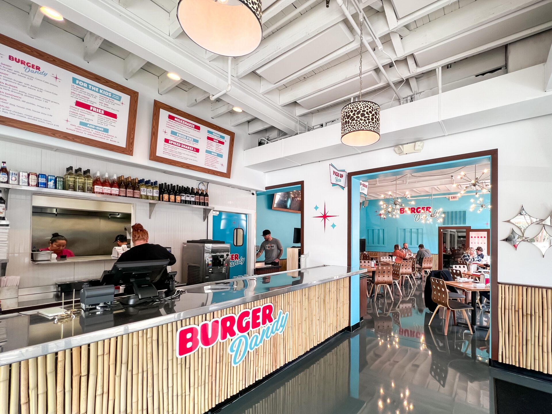 Interior - Burger Dandy Restaurant Franklin, TN 7