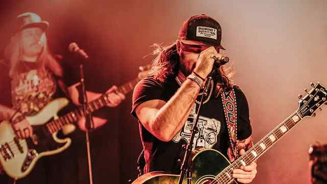 Koe Wetzel Concert Franklin, TN.