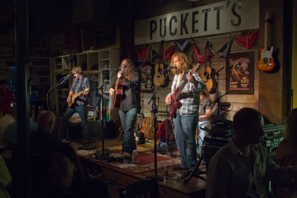 Puckett’s downtown Franklin offers live music.