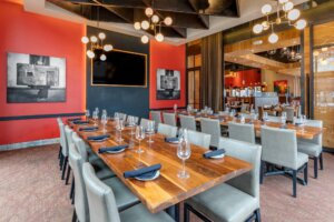 Del Friscos Grille is a Brentwood, TN restaurant that offers private dining rooms.