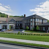 Canterfield-of-Franklin-front-of-building-2