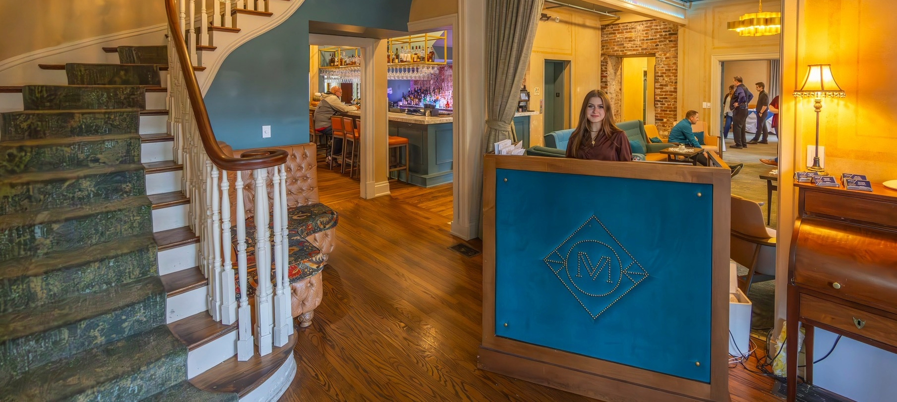 Mere Bulles restaurant in Brentwood, Tennessee, Valentine's Day events.