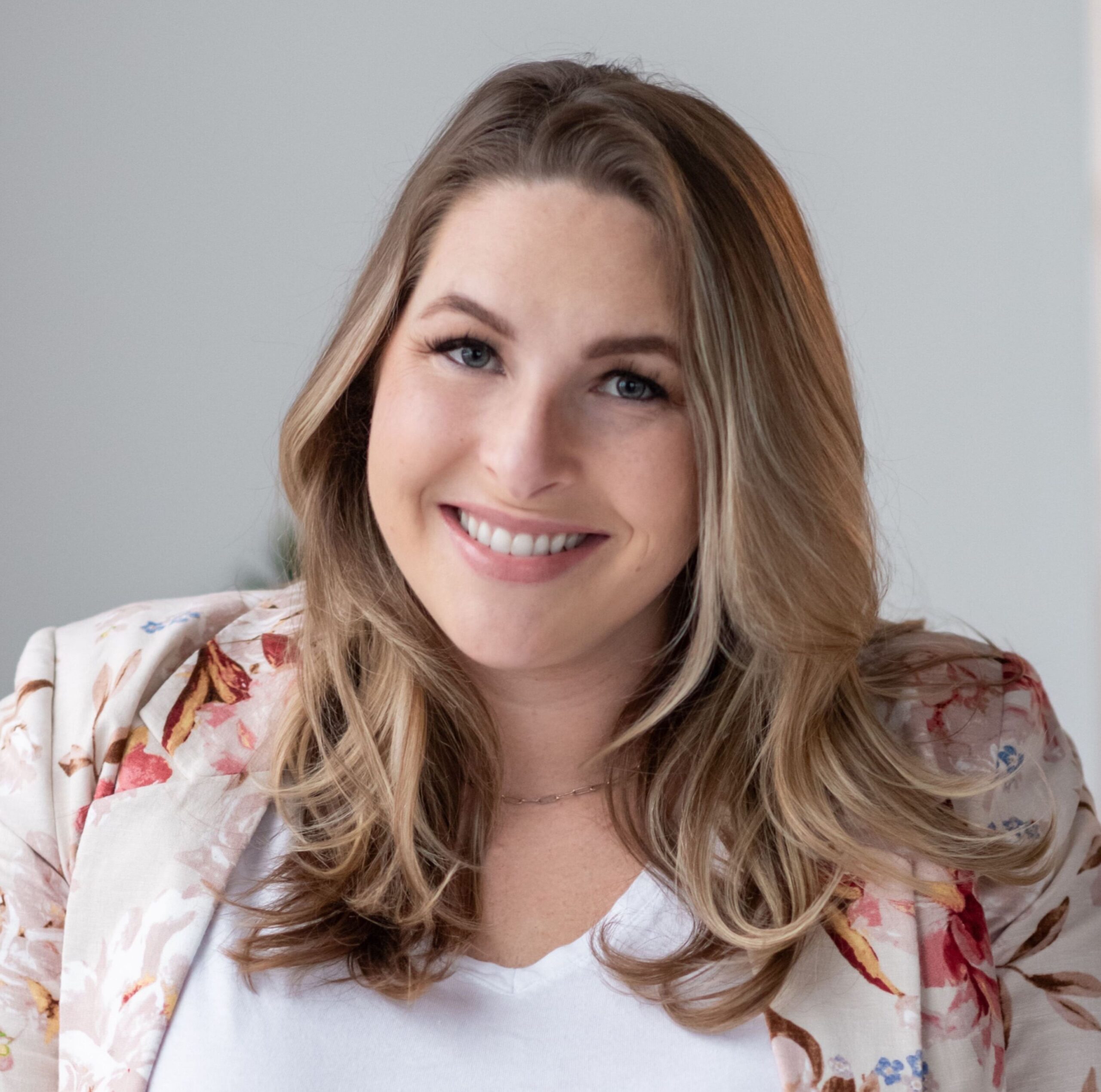 Danielle_Gordon_Headshot 22