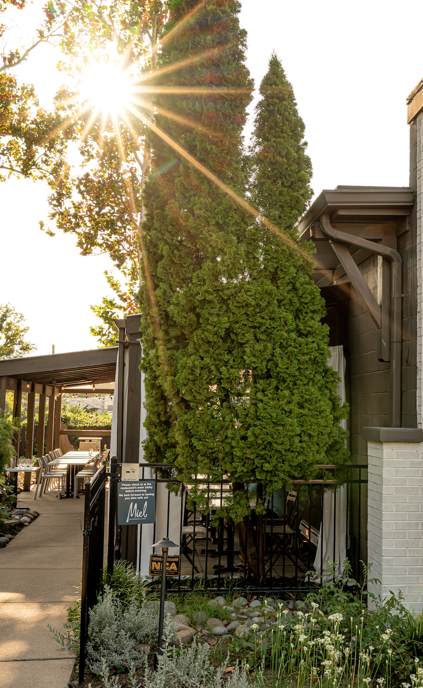 Miel Restaurant Nashville, TN_Outoor Patio