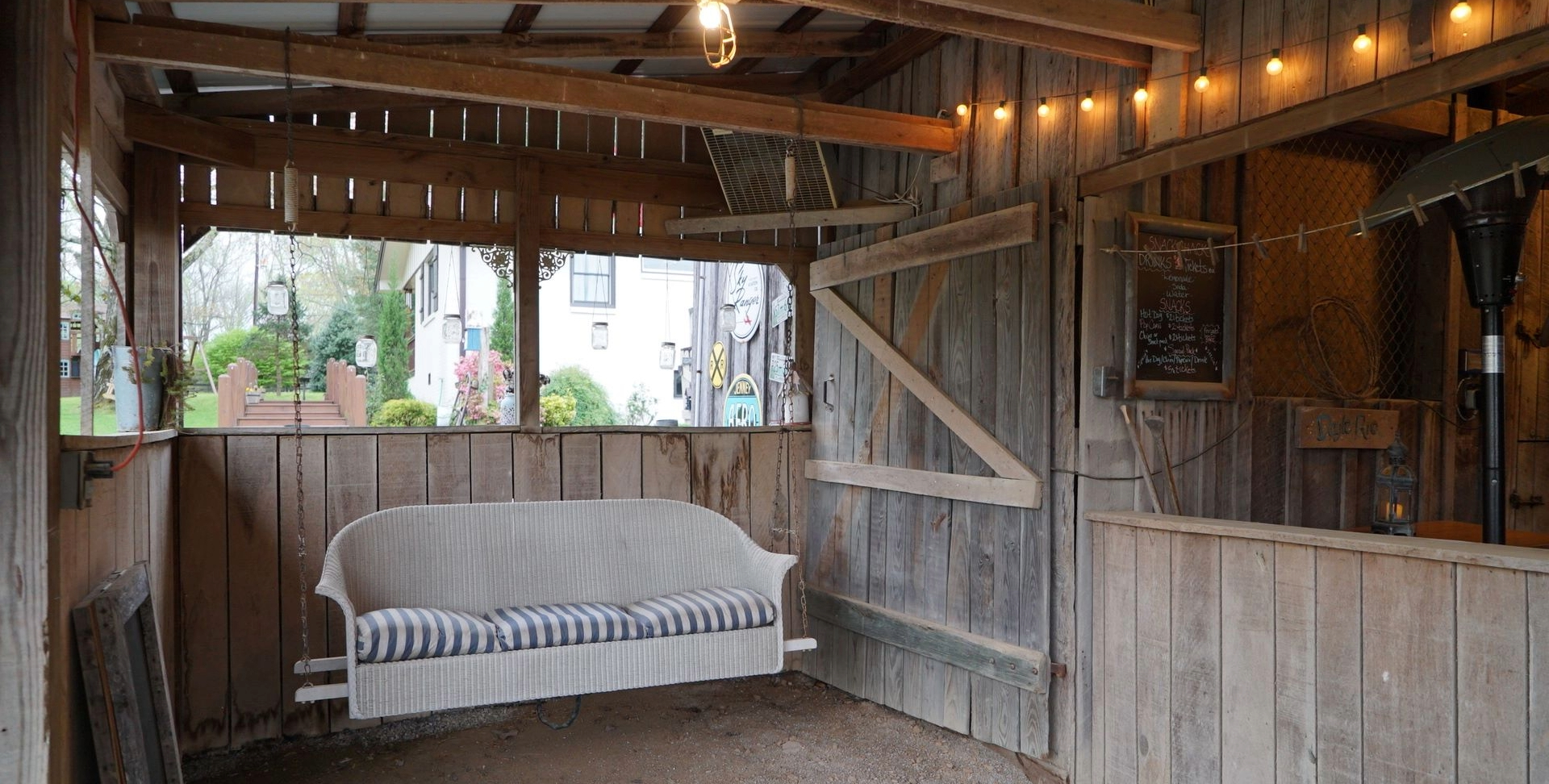 Gratidude Ranch Outdoor Swing