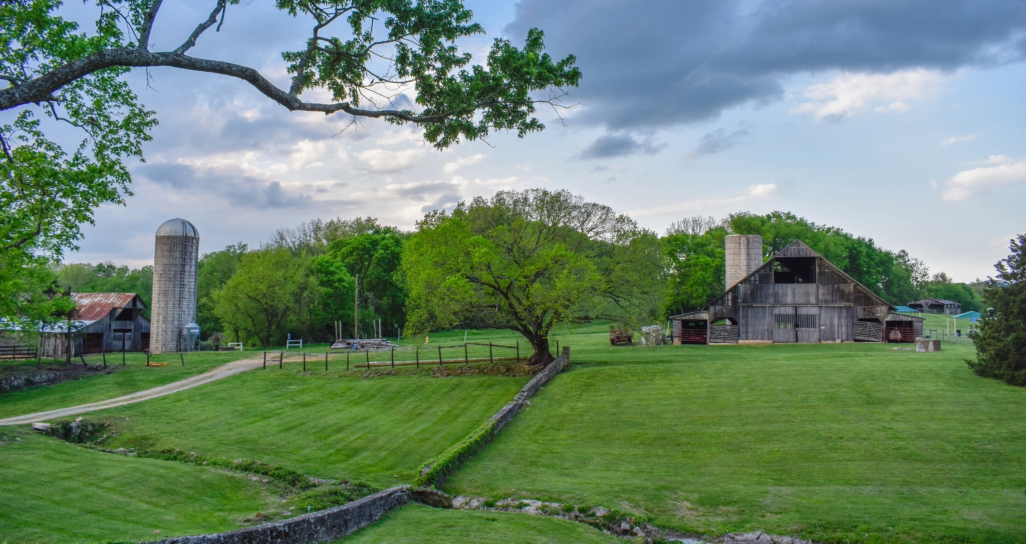 Hayes House Barn Friends of Franklin Parks
