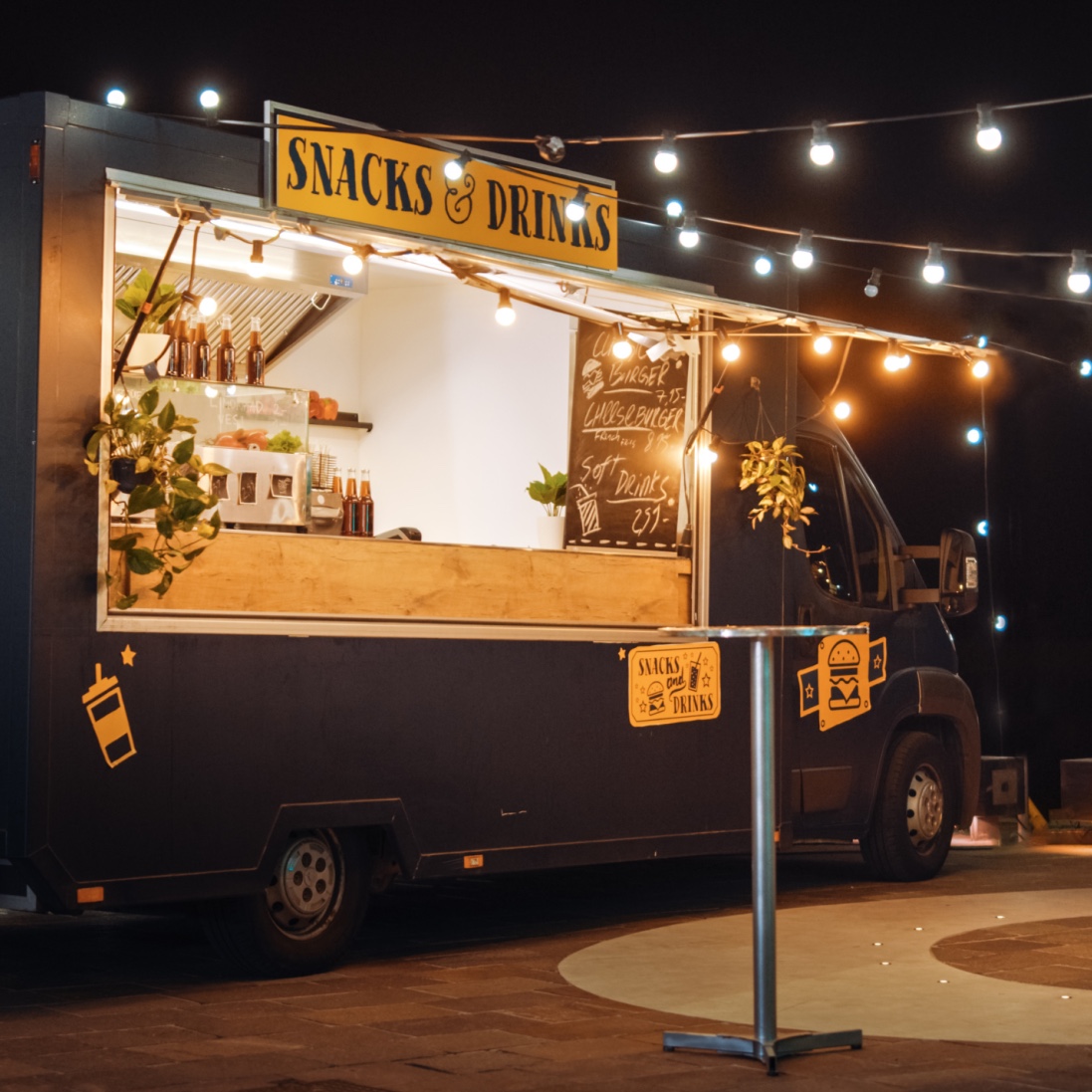 Friday at French’s downtown Franklin event, enjoy live music and food trucks.