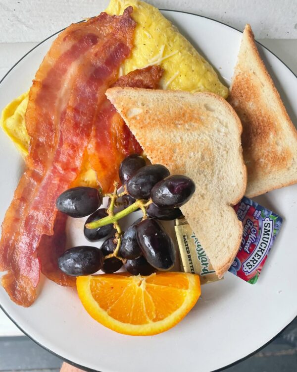 The Coffee House at Second and Bridge Downtown Franklin_Breakfast and all day brunch.