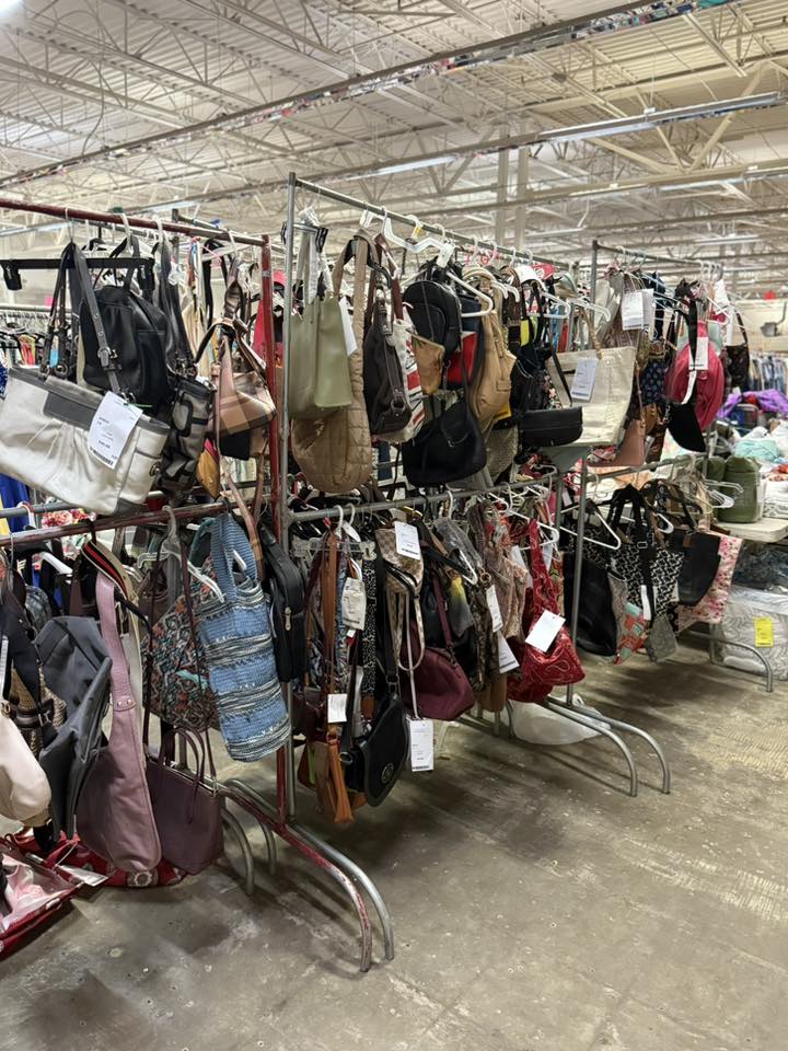Encores Consignment South Sale Franklin, TN - Children, Adult & Home Decor_Purses and Bags.