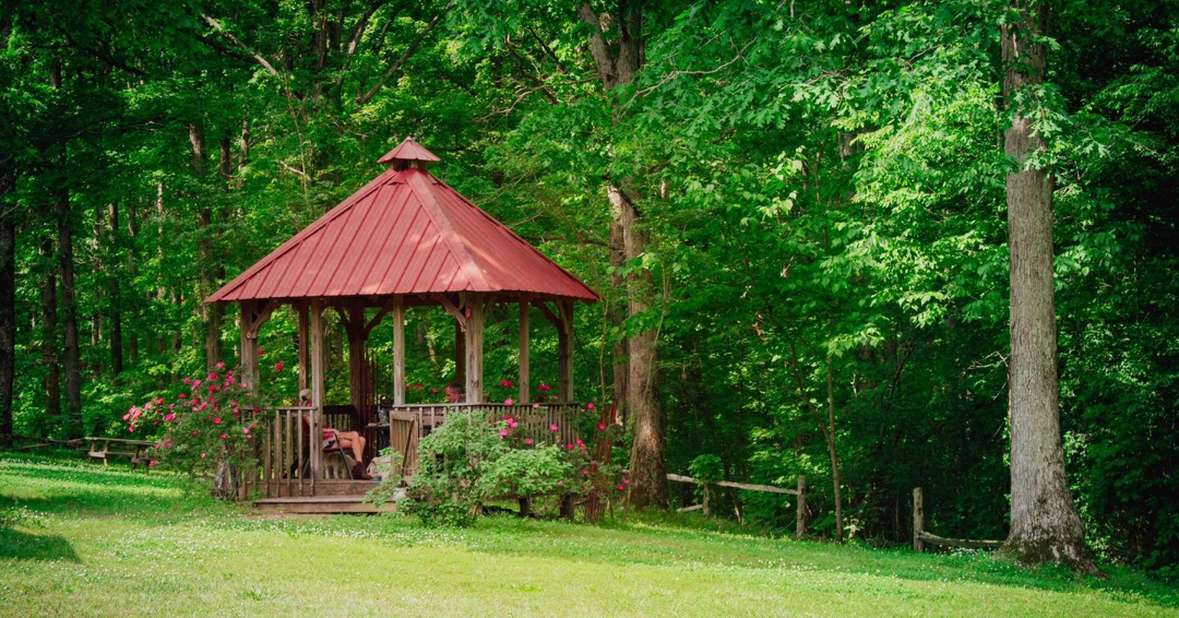 Tennessee Winery Grinders Switch Centerville TN